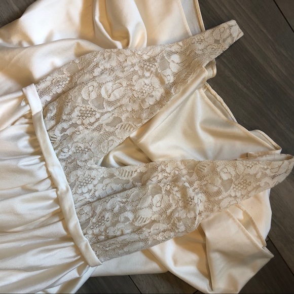 Vintage Alice Maloof Nightgown Plunge V Neck Lace Ivory Saks Fifth Avenue - Picture 10 of 10